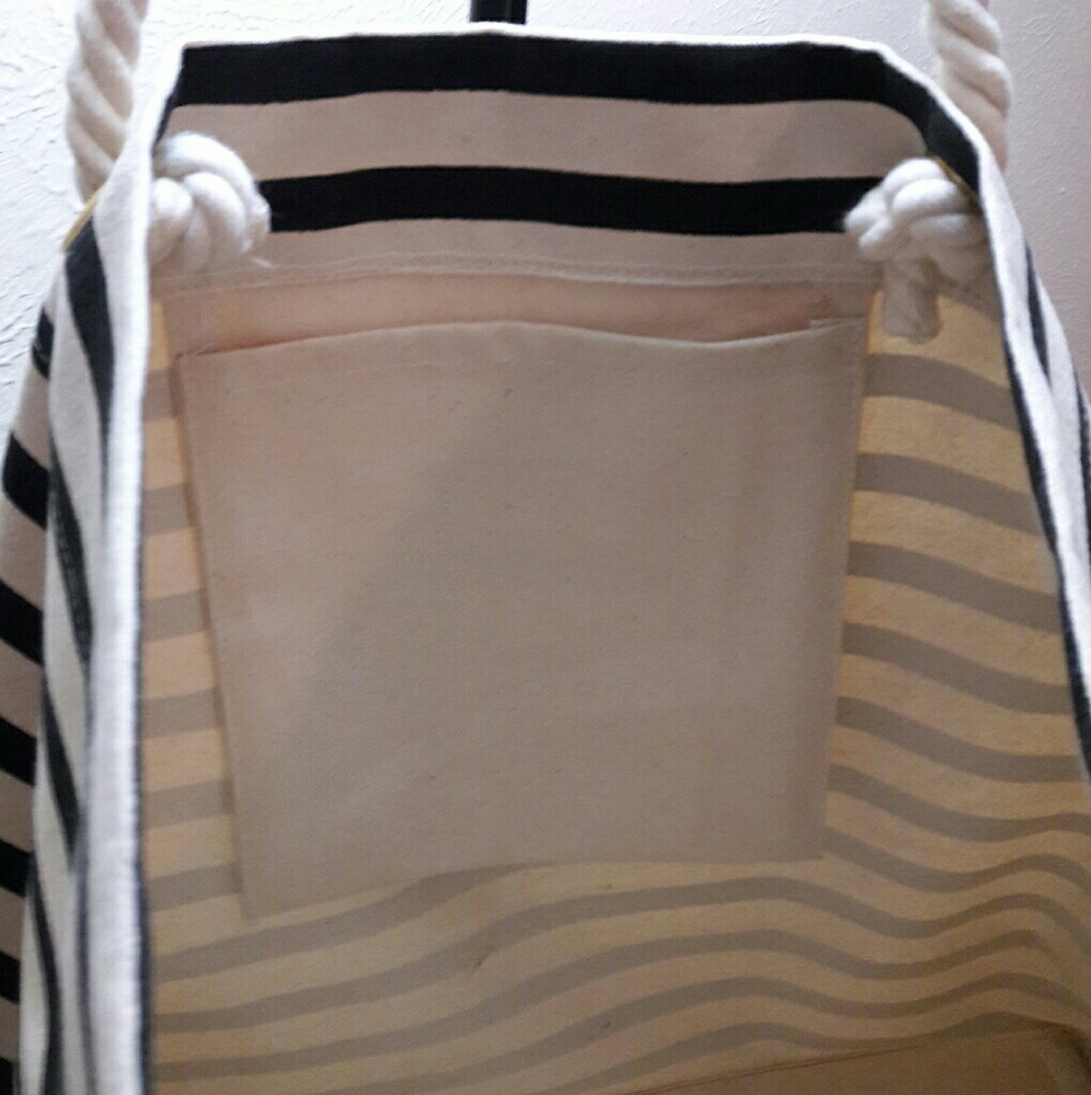 DUFFLE BAG - Picture 2 of 2