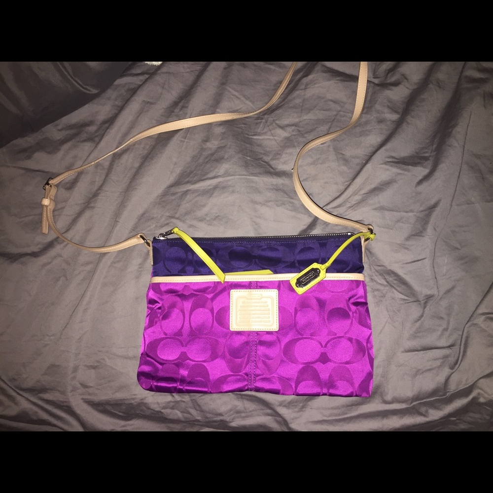 BRAND NEW COACH PURSE