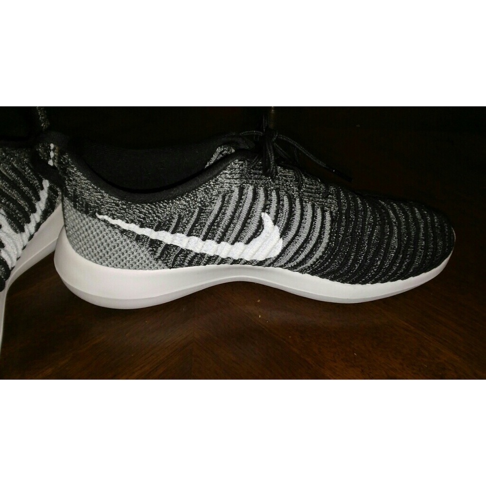 NIKE ROSHE TWO FLYKNIT
