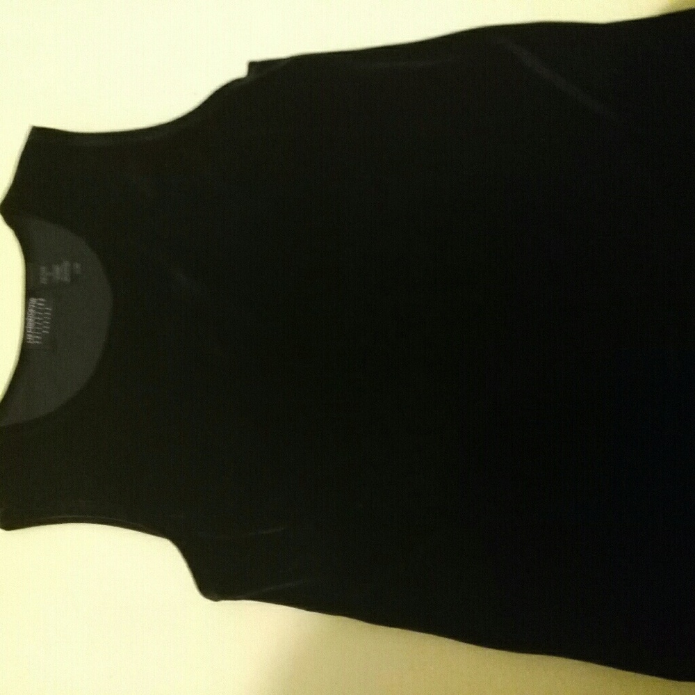 Velvet Liz Claiborne shell top Size Small Petite