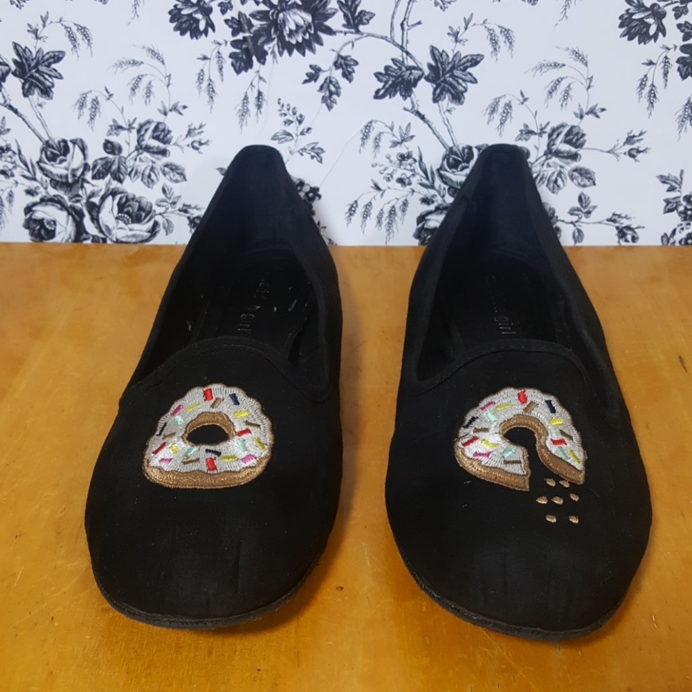 Madden Girl Black Ballerina Flats Donuts