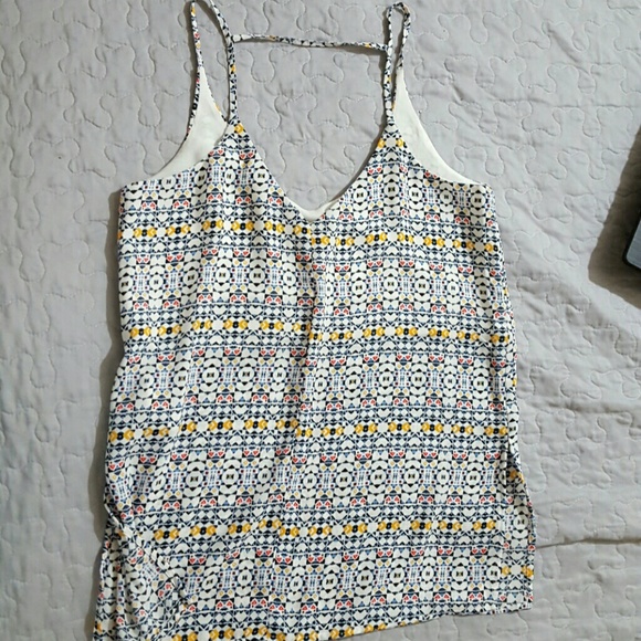 H&M geometeric tank- NWOT - Picture 3 of 3