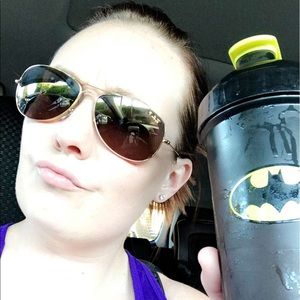 Meet your Posher, Melanie