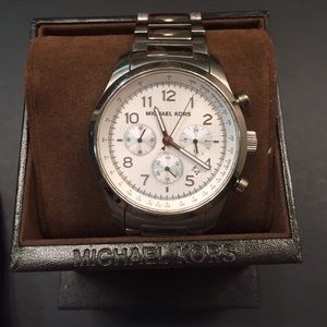 classic michael kors large faced watch in silver