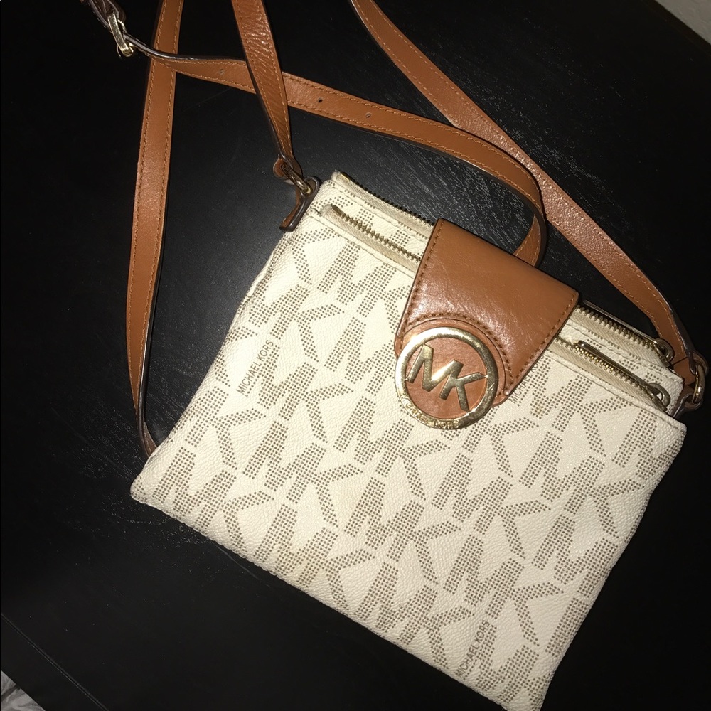 Michael Kors Crossbody