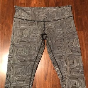 Lululemon cropped leggings