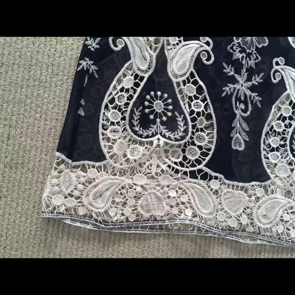 Alice+Olivia Aquinnah  bell sleeve maxi dress new - Picture 5 of 8