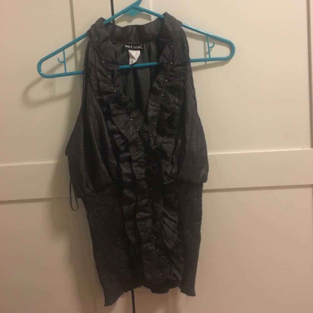 tight tank top for going out !