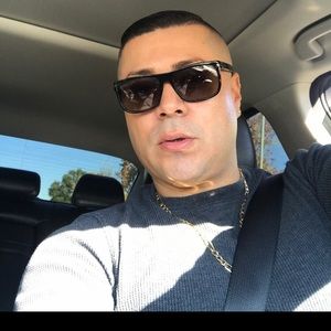 Meet your Posher, Rolando