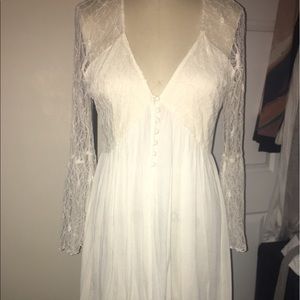 Lace dress with bell sleeves