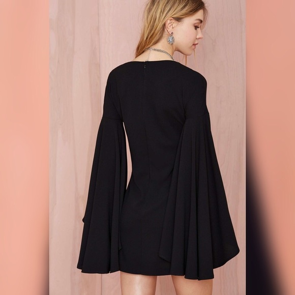 Dramatic Bell Sleeve Dress - Picture 4 of 5