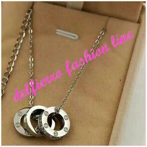 NWOT Stainless Steel women's fashion necklace