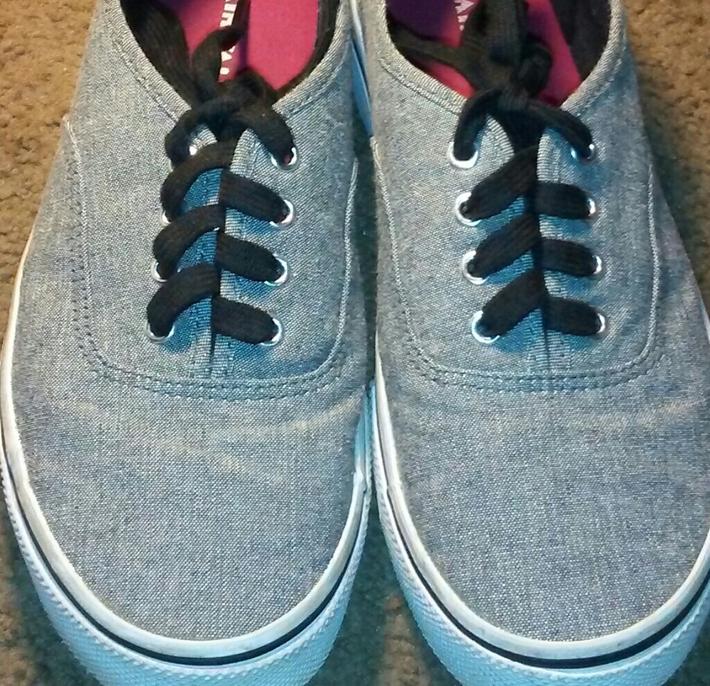 Grey shoes Never been worn