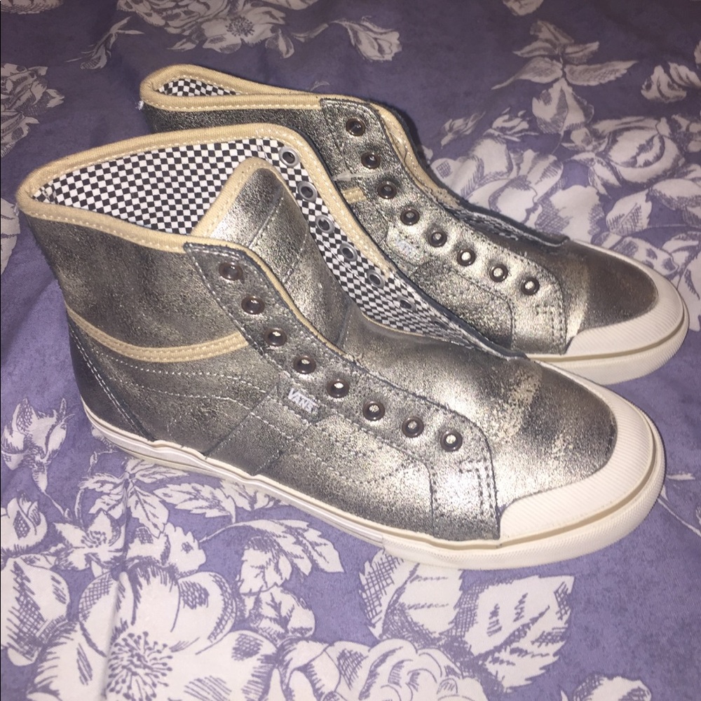 Hi-top vans