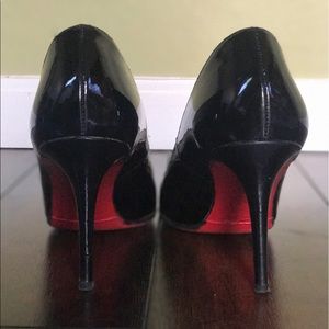 SOLD: Christian Louboutin Simple Heel