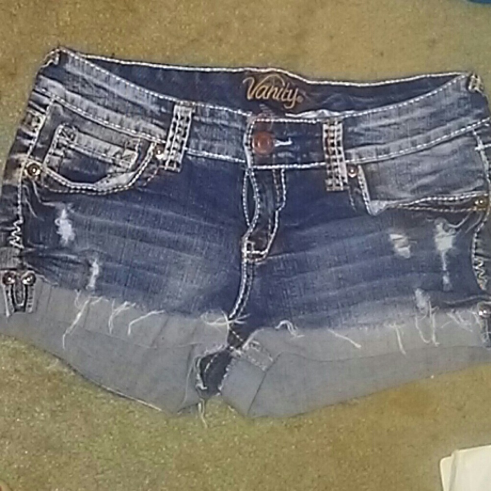 Vanity denim shorts