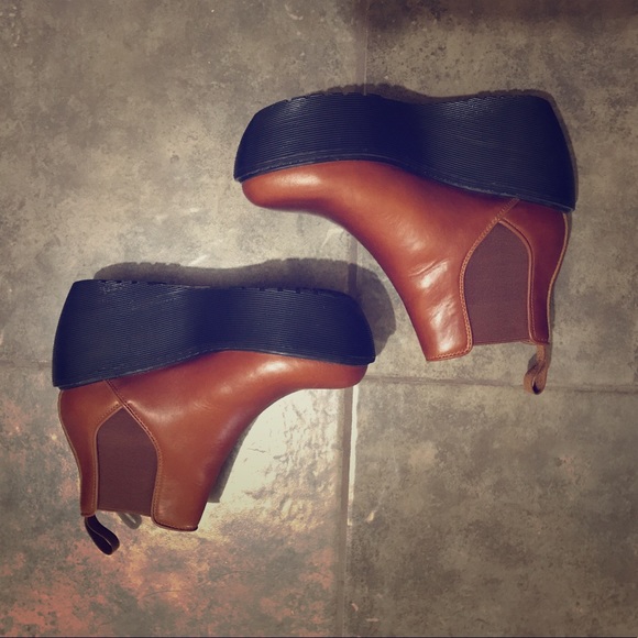 Dr. Martens Shoes - Doc marten platform boots
