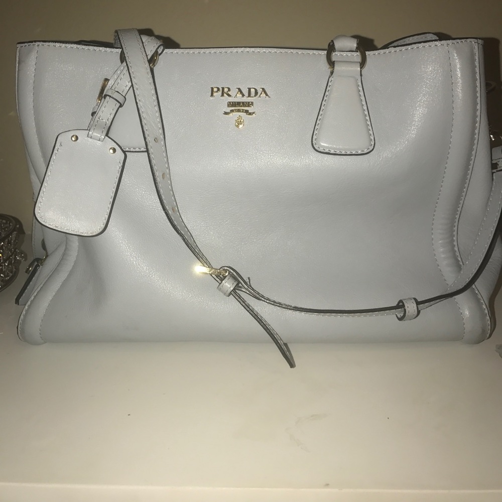 Prada Saffiano Cuir Medium