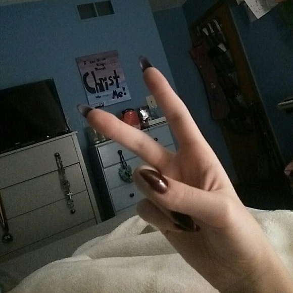 Meet your Posher, Jillian - Picture 1 of 1