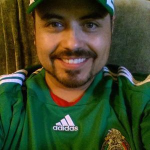 Meet your Posher, Emmanuel