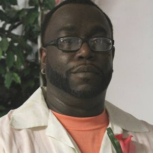 Meet your Posher, Leslie