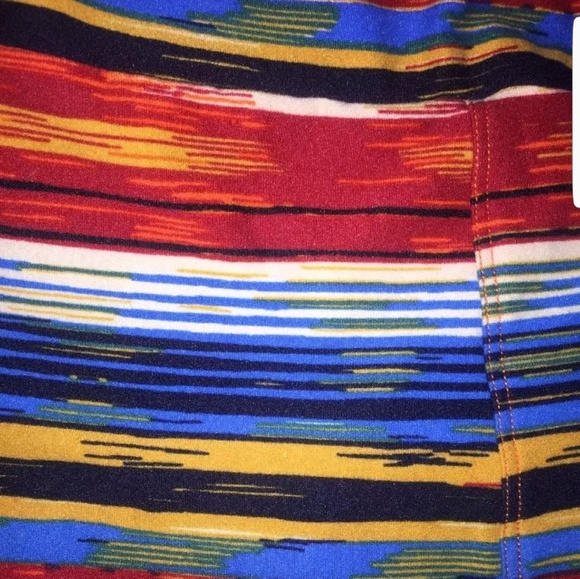❌SOLD❌ LuLaRoe Multi Color Striped Leggings O/S - Picture 2 of 3