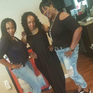 Meet your Posher, Ti'nya