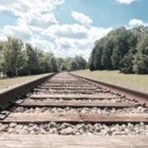 Meet your Posher, Madalin