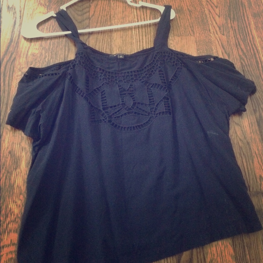 Black cold shoulder top! Worn only once!!!!