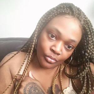 Meet your Posher, Deondra