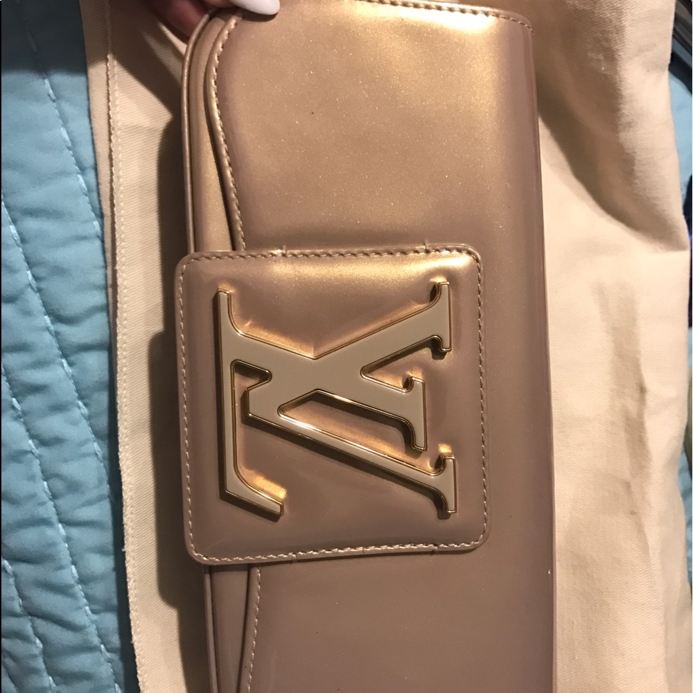 Louis Vuitton sobe clutch