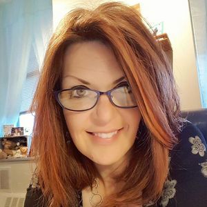 Meet your Posher, Debbie