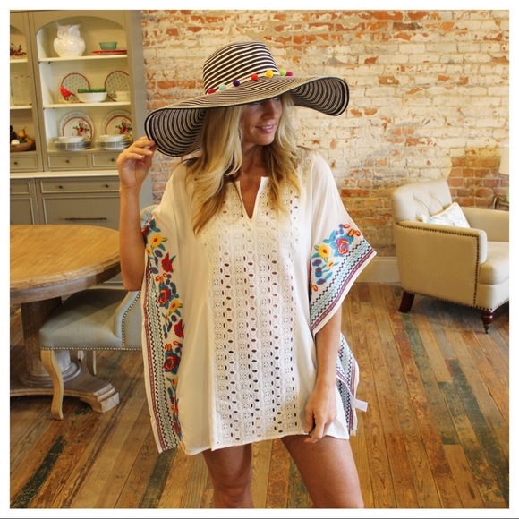 Gorgeous threaded embroidered cover up - Picture 6 of 8