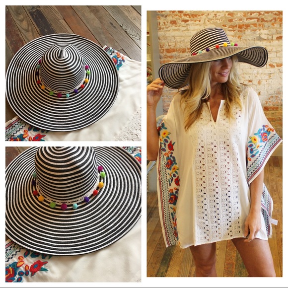 ✨LAST ONE✨Adorable striped Pom Pom sun hat - Picture 6 of 7
