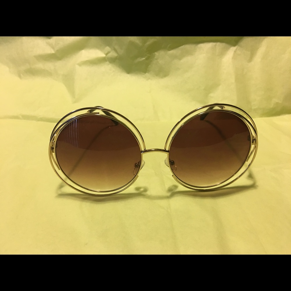 NWOT ROUND SUPER CUTE SUNGLASSES