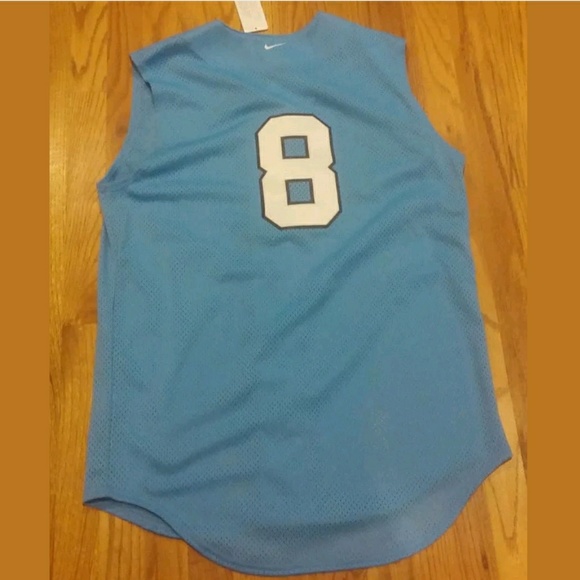 University of North Carolina Tar Heels Jersey - Picture 2 of 3