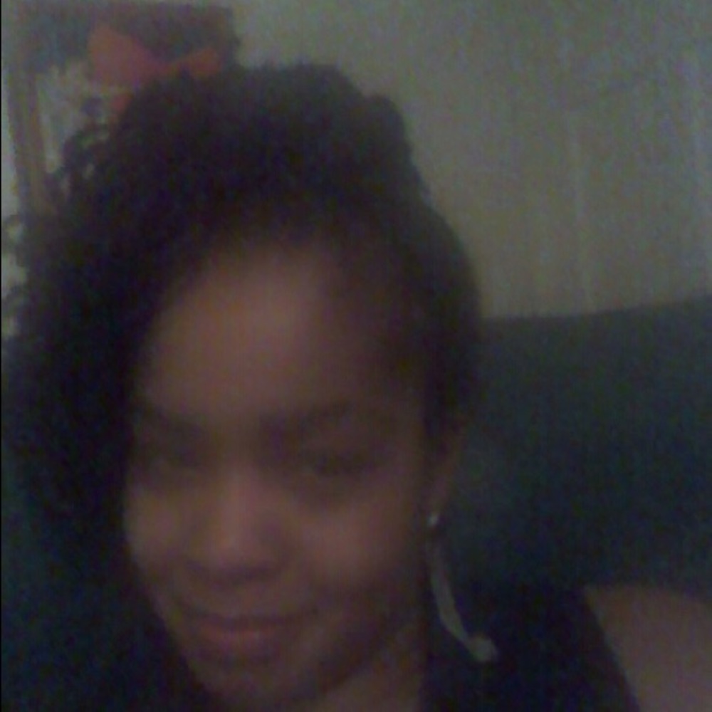 Meet your Posher, Francedia