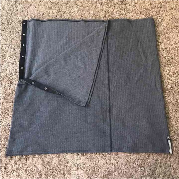 lululemon athletica Accessories - Lululemon Vinyasa Herringbone Scarf