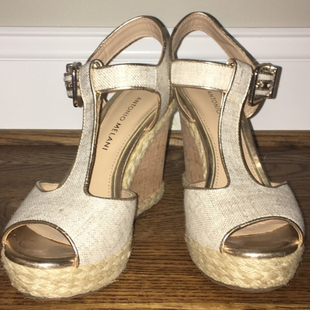 Antonio Melani Wedges - size 7 - like new