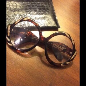 Ultra Sudan vintage frames