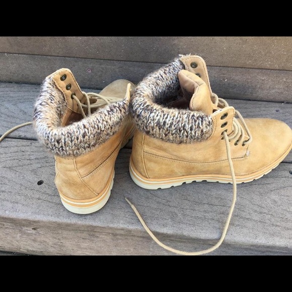 Boots by Sonoma - Picture 3 of 3