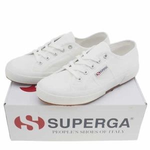 Women's 2750 Cotu Classic White Superga