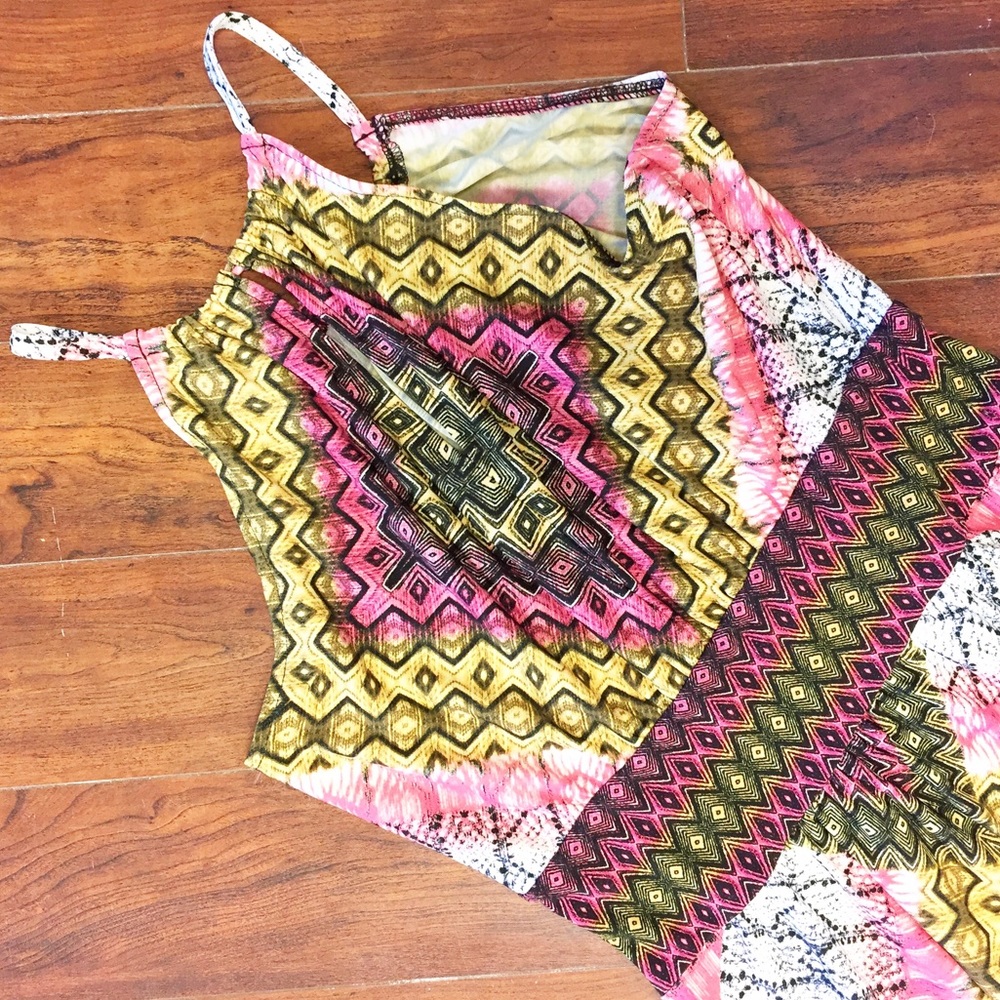 Multi color key hole Maxi dress