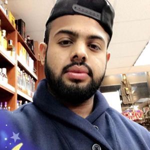 Meet your Posher, Manu