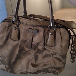 Coach shoulder bag