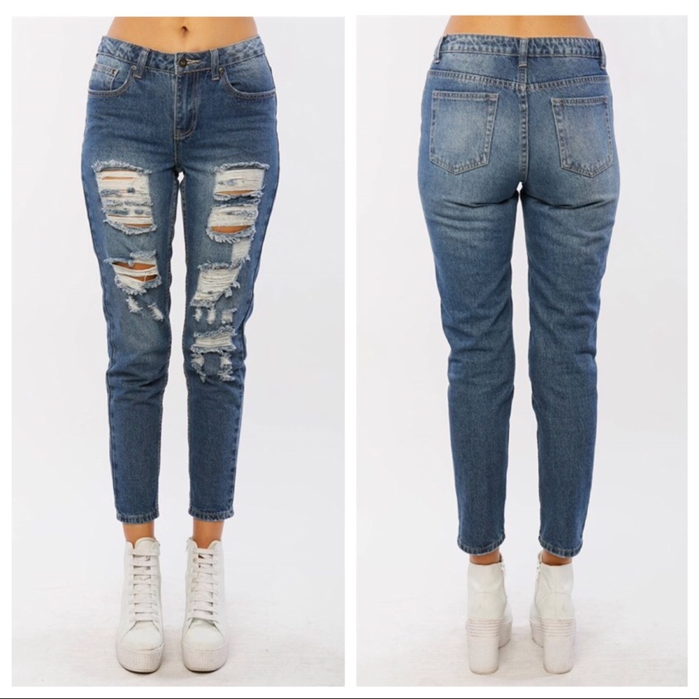 ✨LAST ONE ✨distress boyfriend jeans CLEARANCE SALE - Picture 3 of 5