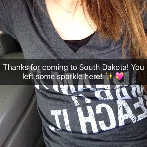 🆕 NWOT Inspirational Tee!!! - Picture 6 of 7