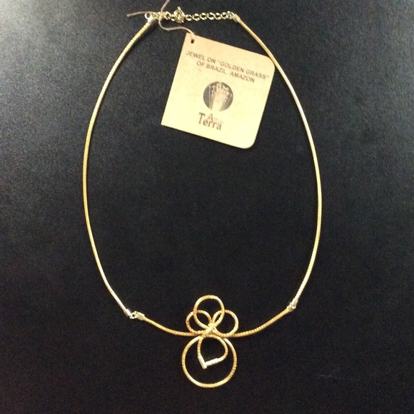 Art da Terra | 18" Golden Grass Necklace - Picture 2 of 3