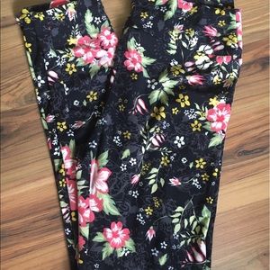 OS Lularoe leggings