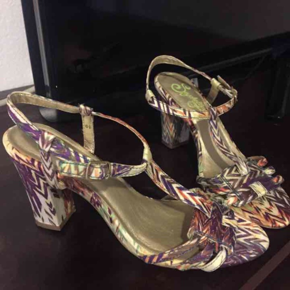 Very feminine/ sexy sandals